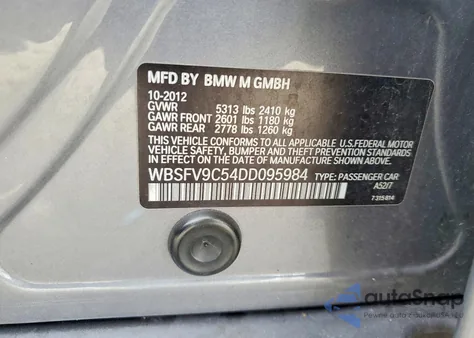 2013 BMW M5 z USA, uszkodzony, nr VIN WBSFV9C54DD095984